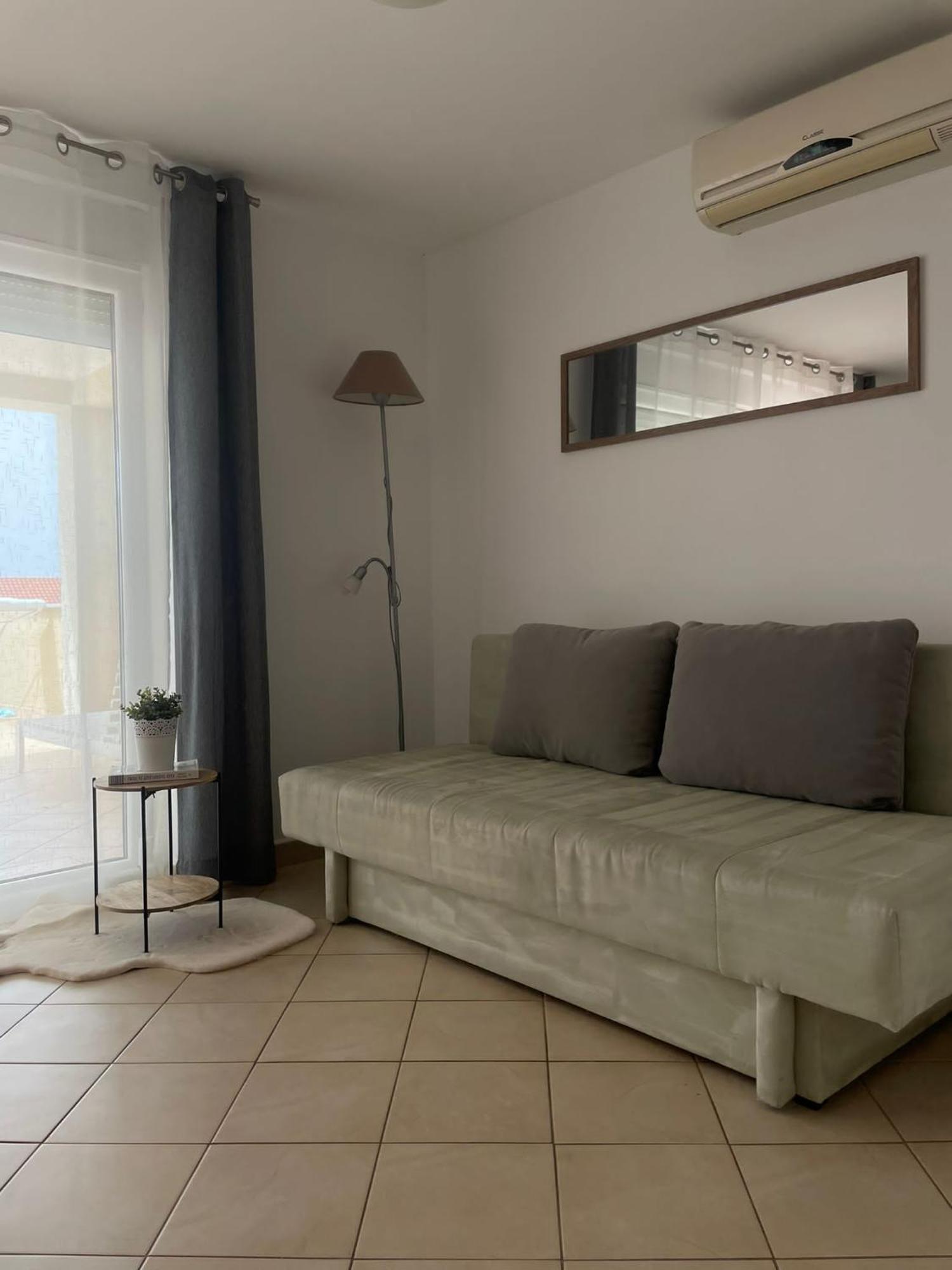 Apartament Mirela 2